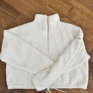 White Alo fleece/sherpa cropped pull over